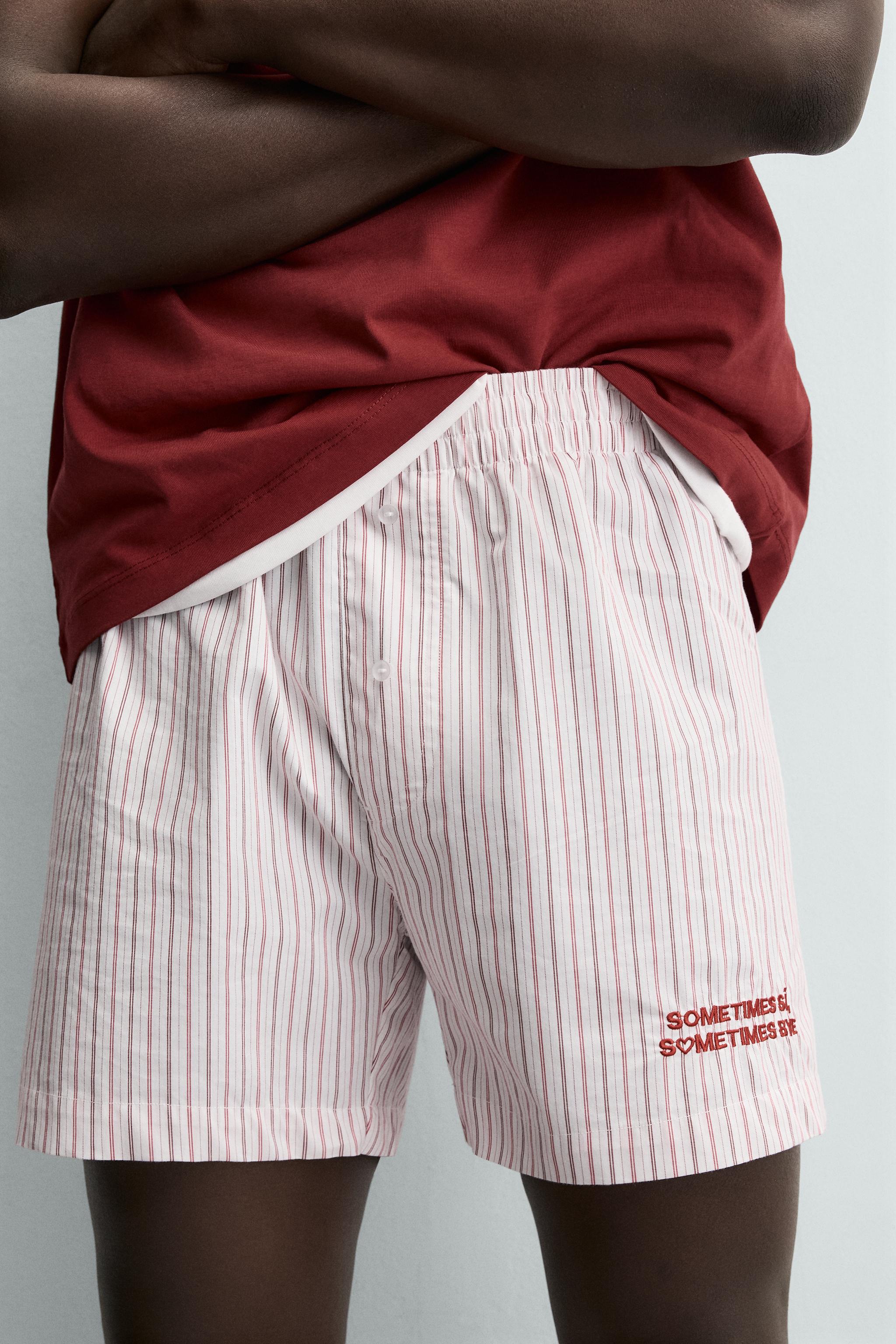 BOXER EN POPELINE AVEC INSCRIPTION BRODÉE